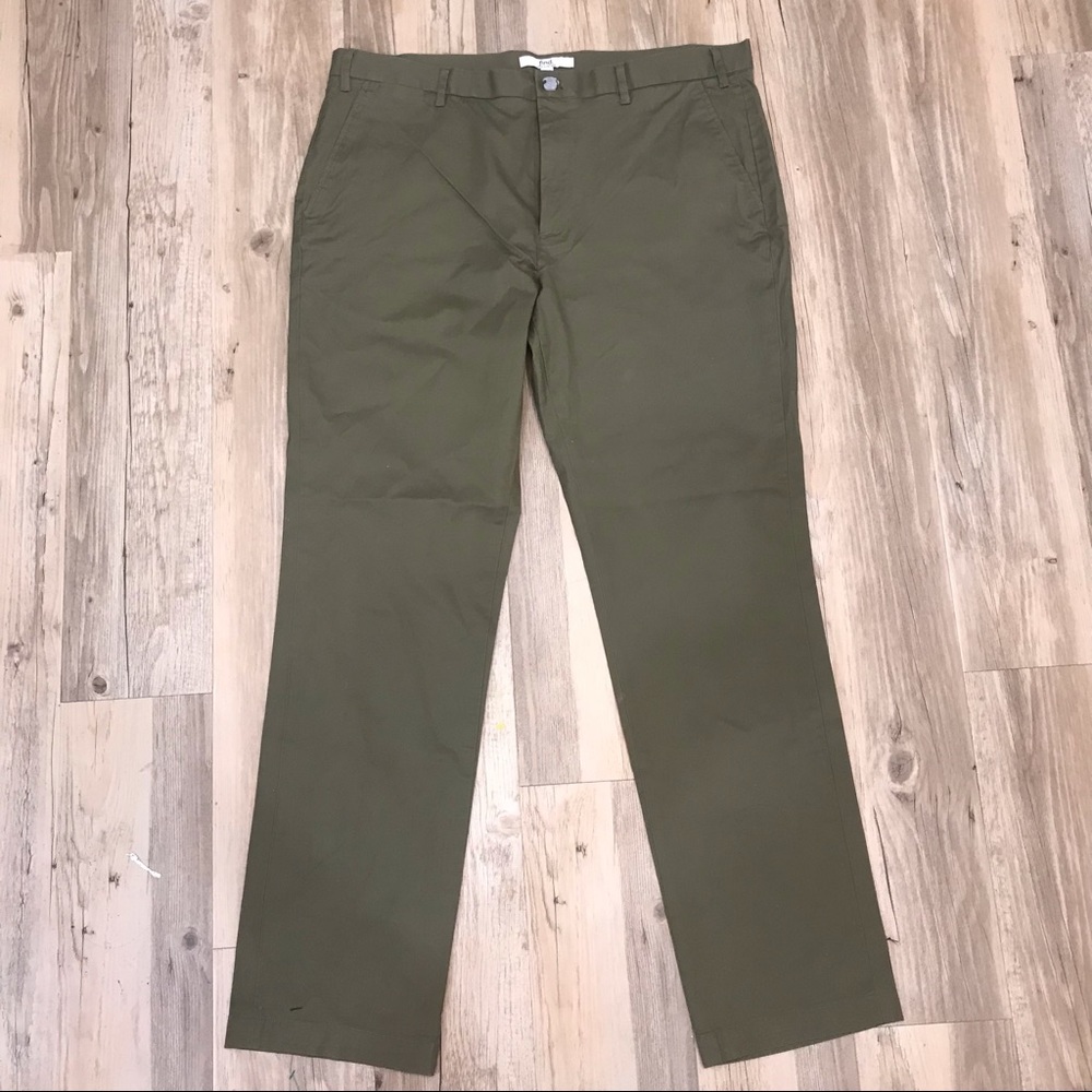 NWT Men’s Find dark Khaki pants 38 x 32